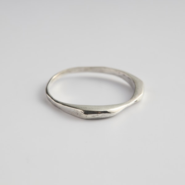 PLAFU/minamo thin ring -水面のように輝きを放つリング